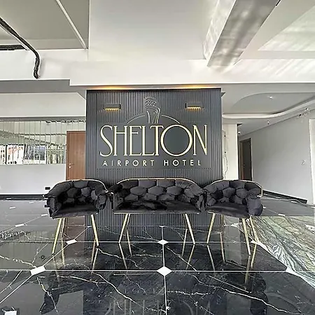 Shelton Airport 3*