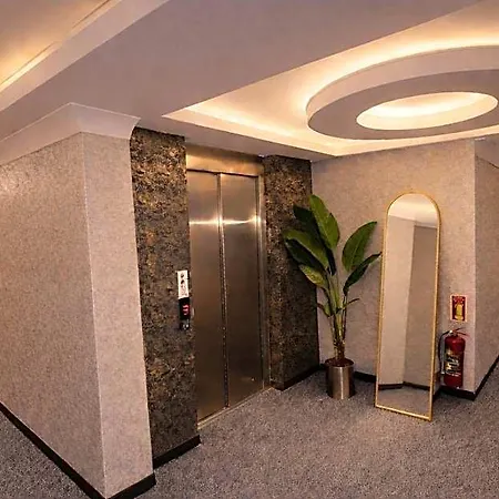 Shelton Airport 3* Arnavutkoy
